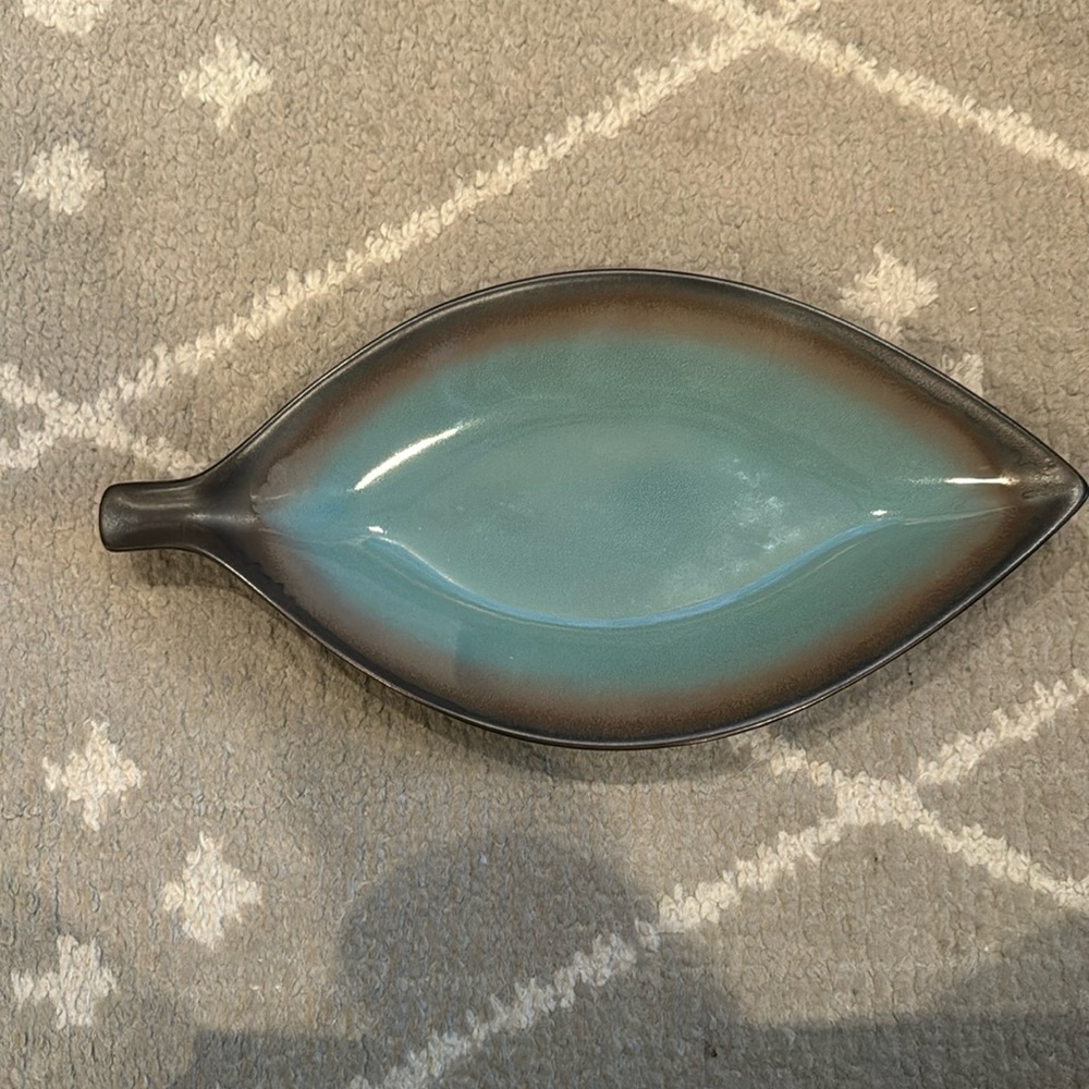 Leaf dish